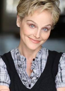 Dana R Daurey
